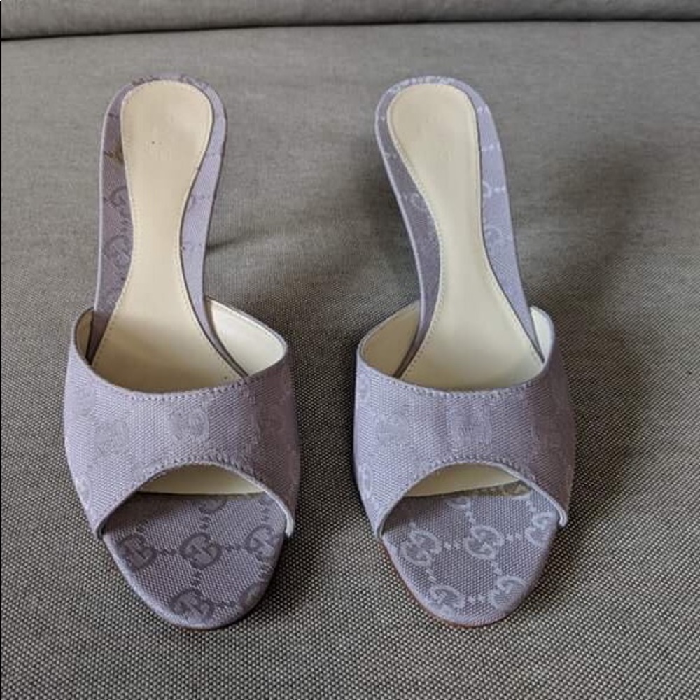 Gucci sandals